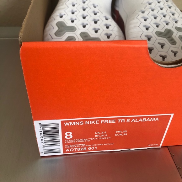 NIKE FREE TR 8 ALABAMA ROLL TIDE sneakers size 8 - Picture 5 of 6